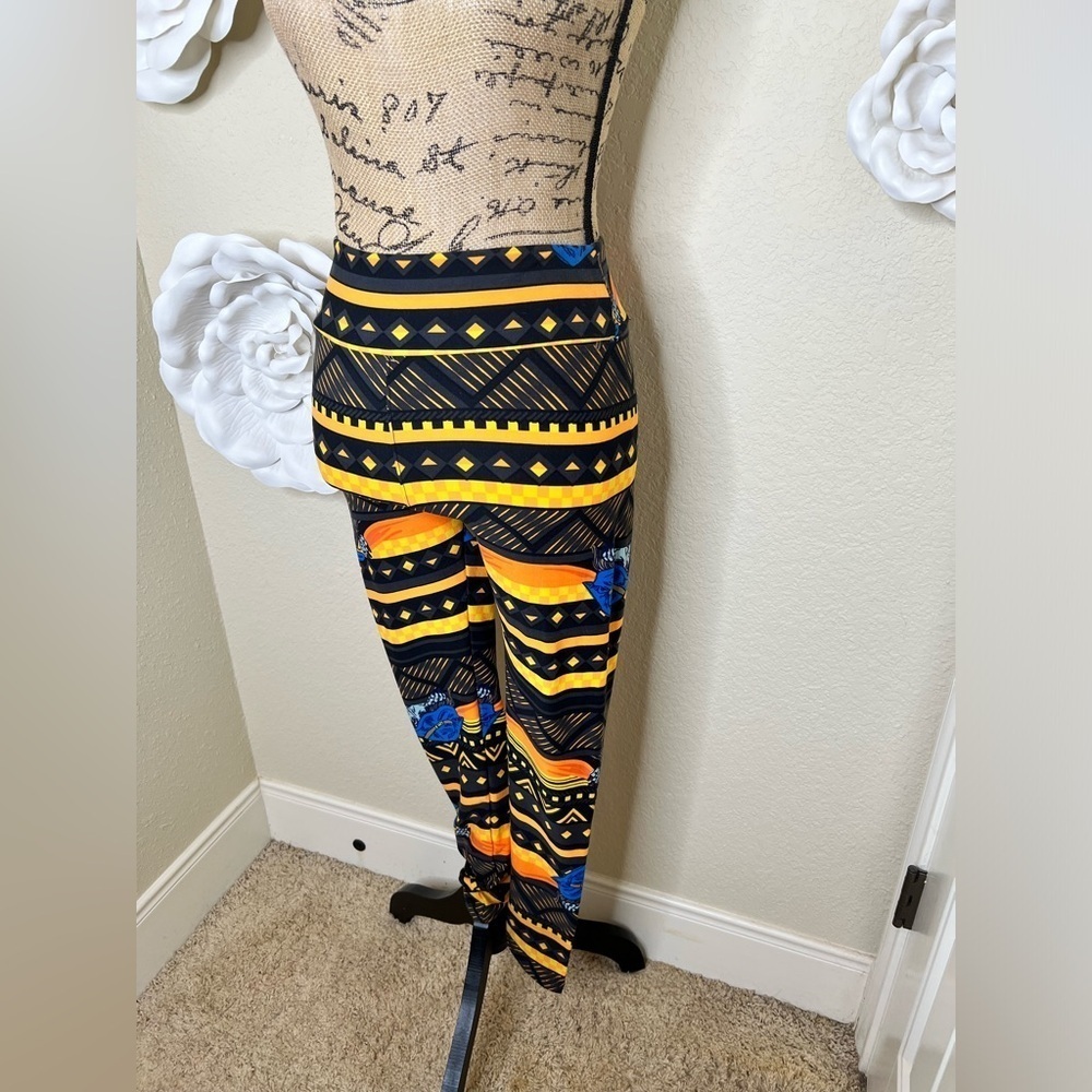 LuLaRoe Aztec Geometric Halloween Witch One Size Leggings - Picture 4 of 12